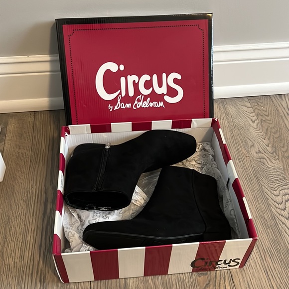Circus by Sam Edelman Lyndsey Black Micro Booties - Picture 5 of 6